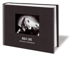 HALF LIFE | 9788497857154 | ACKERMAN, MICHAEL | Llibreria Aqualata | Comprar libros en catalán y castellano online | Comprar libros Igualada
