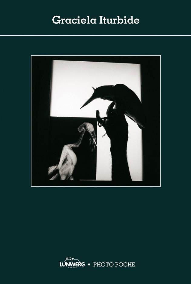 GRACIELA ITURBIDE (PHOTO POCHE) | 9788497858069 | Llibreria Aqualata | Comprar libros en catalán y castellano online | Comprar libros Igualada