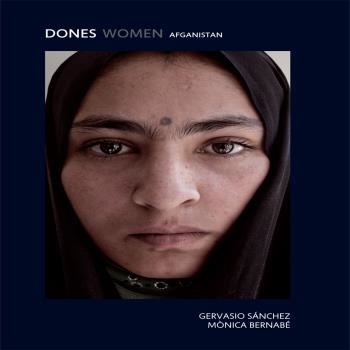 DONES WOMEN AFGANISTAN | 9788498018028 | SÁNCHEZ, GERVASIO / BERNABÉ, MÒNICA | Llibreria Aqualata | Comprar llibres en català i castellà online | Comprar llibres Igualada