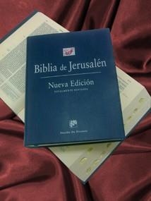 BIBLIA DE JERUSALÉN | 9788433023216 | ESCUELA BÍBLICA ARQUEOLÓGICA DE JERUSALÉN | Llibreria Aqualata | Comprar libros en catalán y castellano online | Comprar libros Igualada