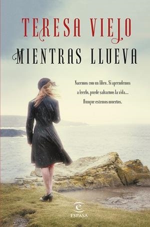 MIENTRAS LLUEVA | 9788467044720 | VIEJO, TERESA | Llibreria Aqualata | Comprar llibres en català i castellà online | Comprar llibres Igualada