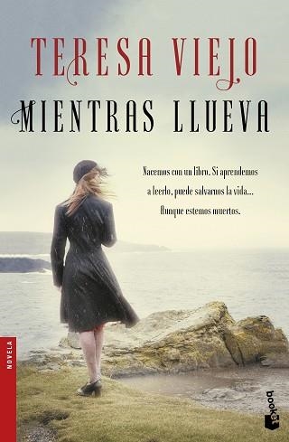 MIENTRAS LLUEVA | 9788467047554 | VIEJO, TERESA | Llibreria Aqualata | Comprar libros en catalán y castellano online | Comprar libros Igualada
