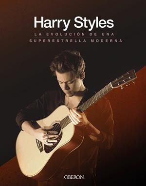 HARRY STYLES. LA EVOLUCIÓN DE UNA SUPERSTRELLA MODERNA | 9788441539969 | CROFT, MALCOLM | Llibreria Aqualata | Comprar libros en catalán y castellano online | Comprar libros Igualada