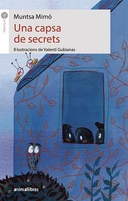 UNA CAPSA DE SECRETS | 9788417599133 | MIMÓ, MUNTSA | Llibreria Aqualata | Comprar libros en catalán y castellano online | Comprar libros Igualada