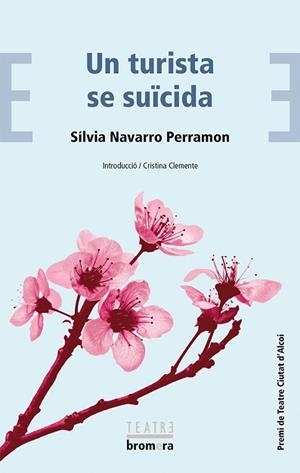 UN TURISTA SE SUÏCIDA | 9788490263358 | NAVARRO PERRAMON, SÍLVIA | Llibreria Aqualata | Comprar libros en catalán y castellano online | Comprar libros Igualada