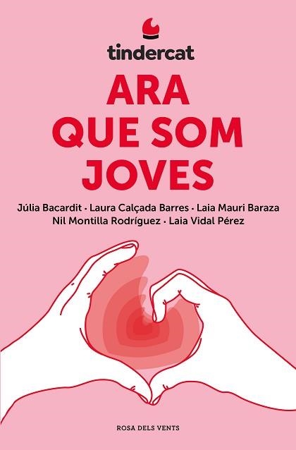 ARA QUE SOM JOVES | 9788419259349 | AA.VV. | Llibreria Aqualata | Comprar libros en catalán y castellano online | Comprar libros Igualada