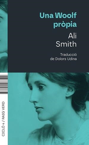 UNA WOOLF PRÒPIA | 9788410487529 | SMITH, ALI | Llibreria Aqualata | Comprar llibres en català i castellà online | Comprar llibres Igualada