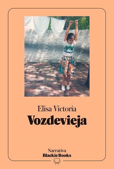 VOZDEVIEJA | 9791388154249 | VICTORIA, ELISA | Llibreria Aqualata | Comprar llibres en català i castellà online | Comprar llibres Igualada