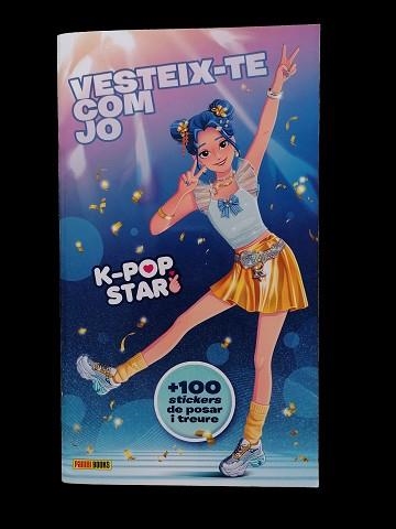 K-POP SUPER STARS. VESTEIX-TE COM JO (PORTADA BLAVA) | 9791370139834 | Llibreria Aqualata | Comprar llibres en català i castellà online | Comprar llibres Igualada